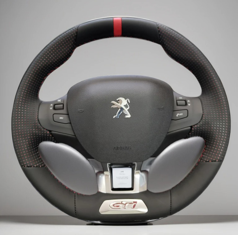 فرمان  مدل 208GTI مناسب برای پژو 207
