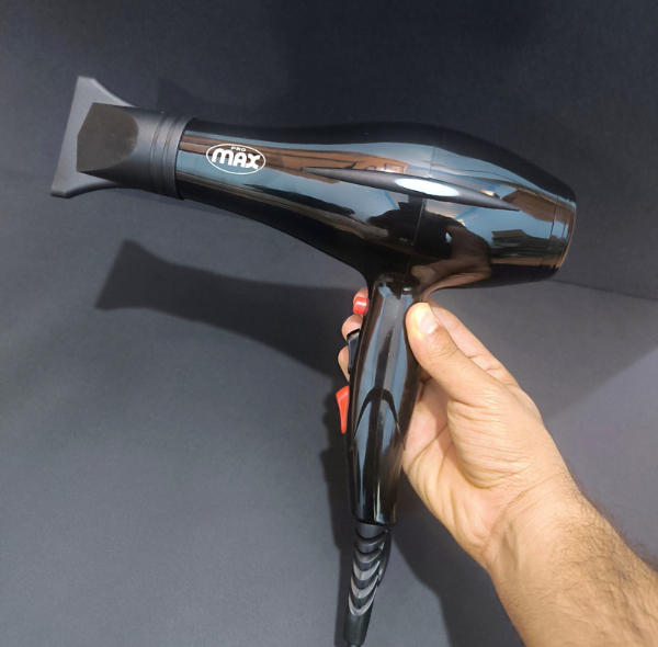 سشوار حرفه ای 9000 وات مکس پرو مدل MAX 8889
