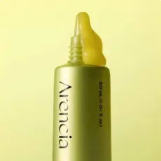کرم روشن‌کننده صورت آرنچیا مدل Vitamin C Booster Shot مناسب برای انواع پوست حجم 30 میلی‌لیتر