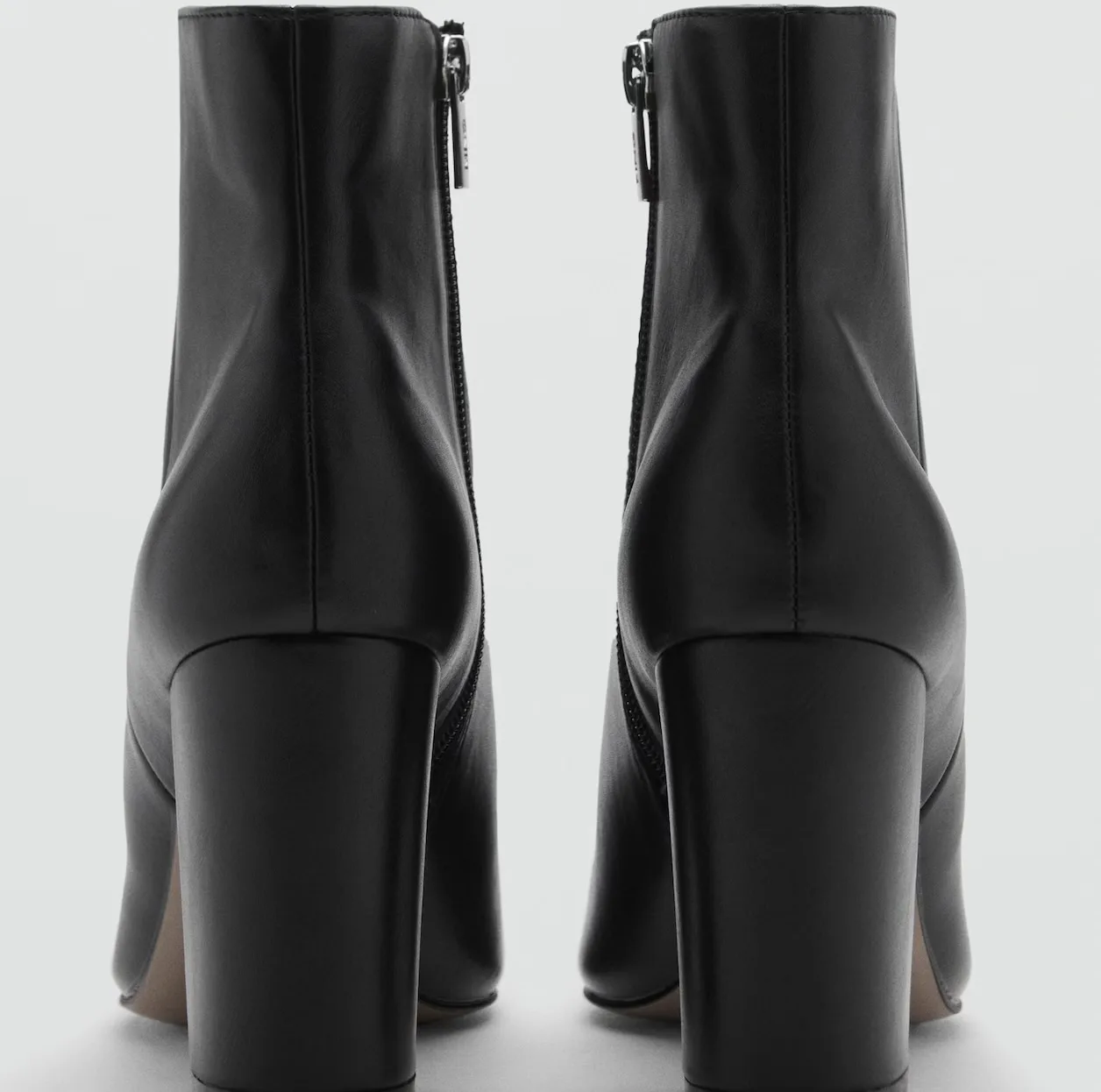 نیم بوت زنانه مانگو مدل POINTED TOE ANKLE BOOTS 2025
