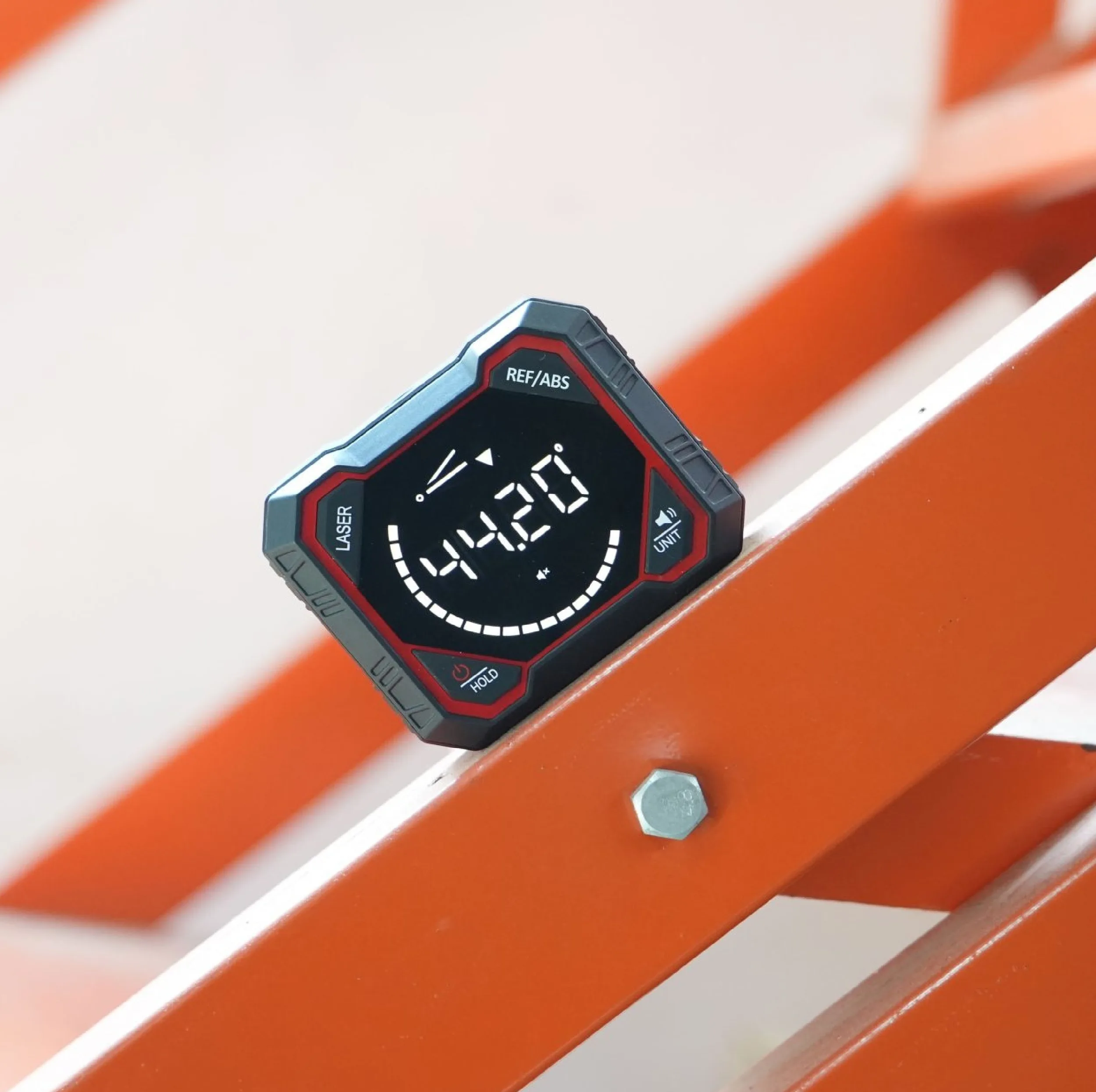 شیب‌سنج یونی-تی مدل LM320F