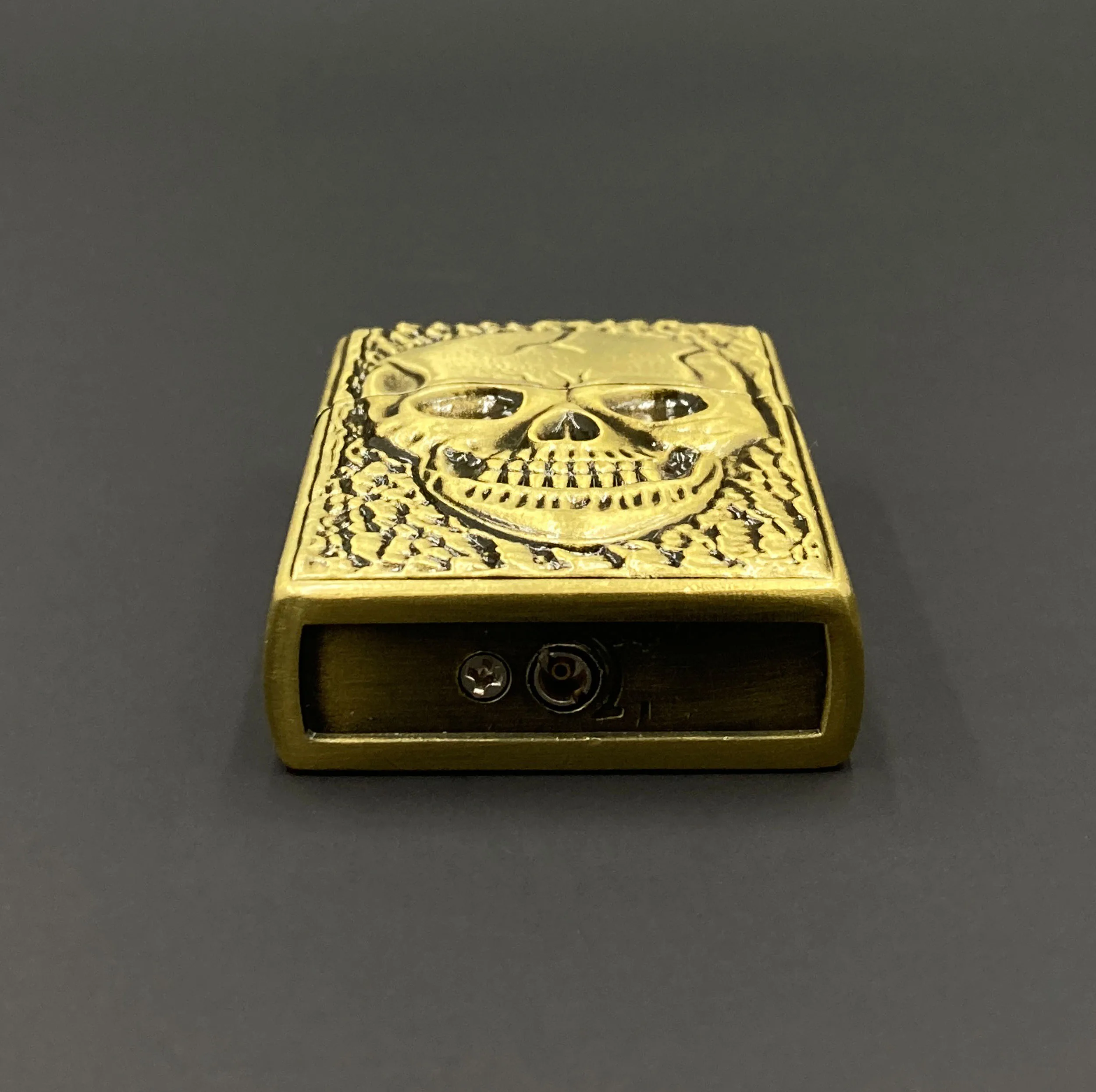 فندک مدل سنگی طرح اسکلت جمجمه کد DKD-812
