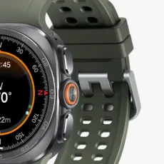 ساعت هوشمند 47 میلی‌متری سامسونگ مدل Galaxy Watch Ultra 2 با بند لاستیکی، سازگار با سیستم عامل Android، به همراه بند لاستیکی اضافی