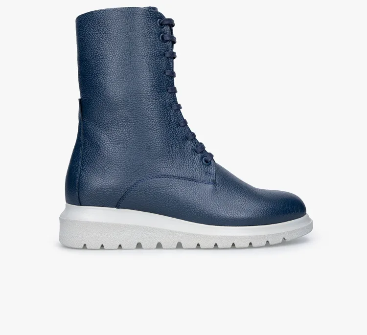 نیم بوت زنانه برتونیکس مدل 40261 رنگ سرمه ای